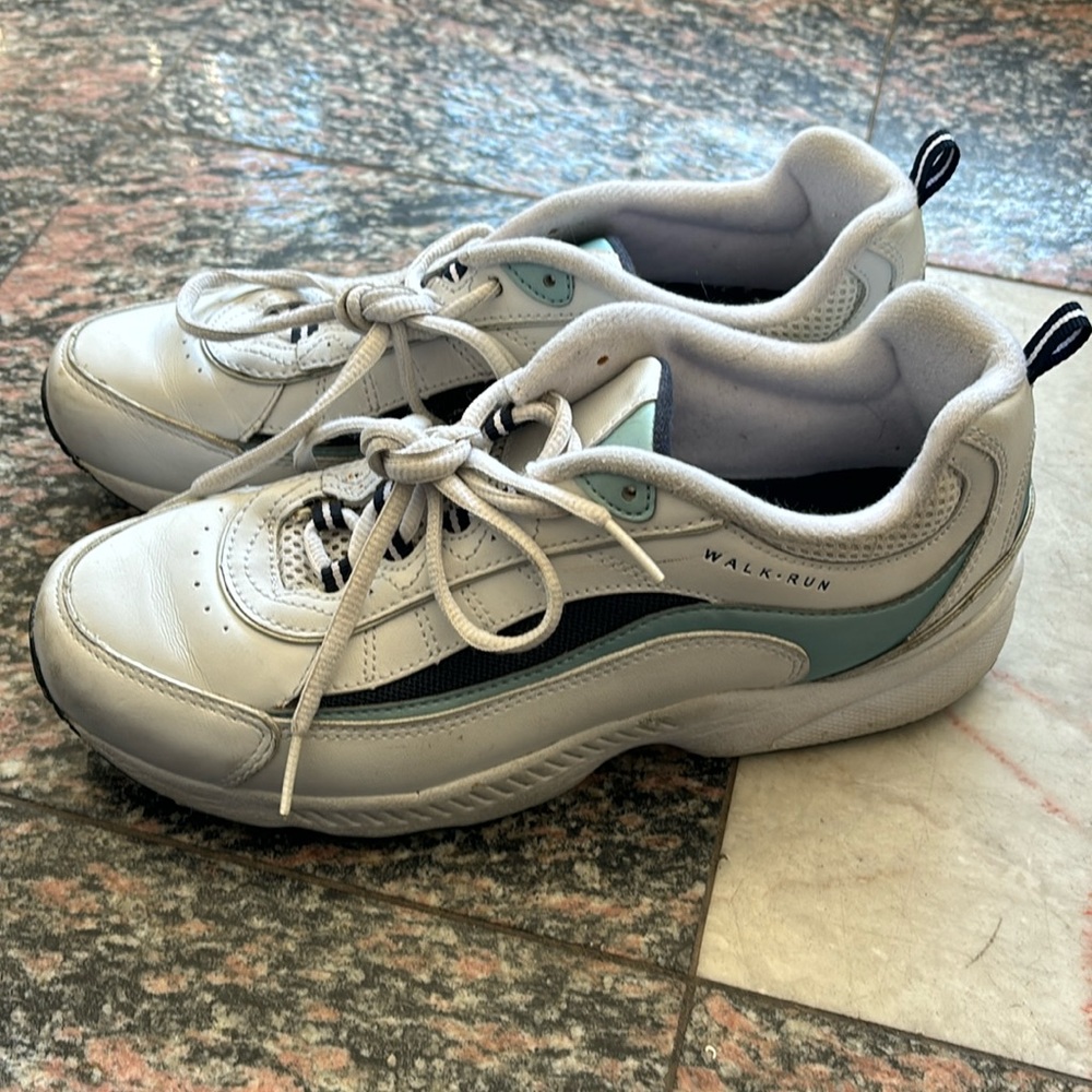 Easy Spirit Shoes 9.5